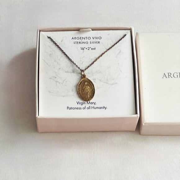 Sterling Silver Virgin Mary Pendant Necklace in Gift Box - Picture 2 of 3